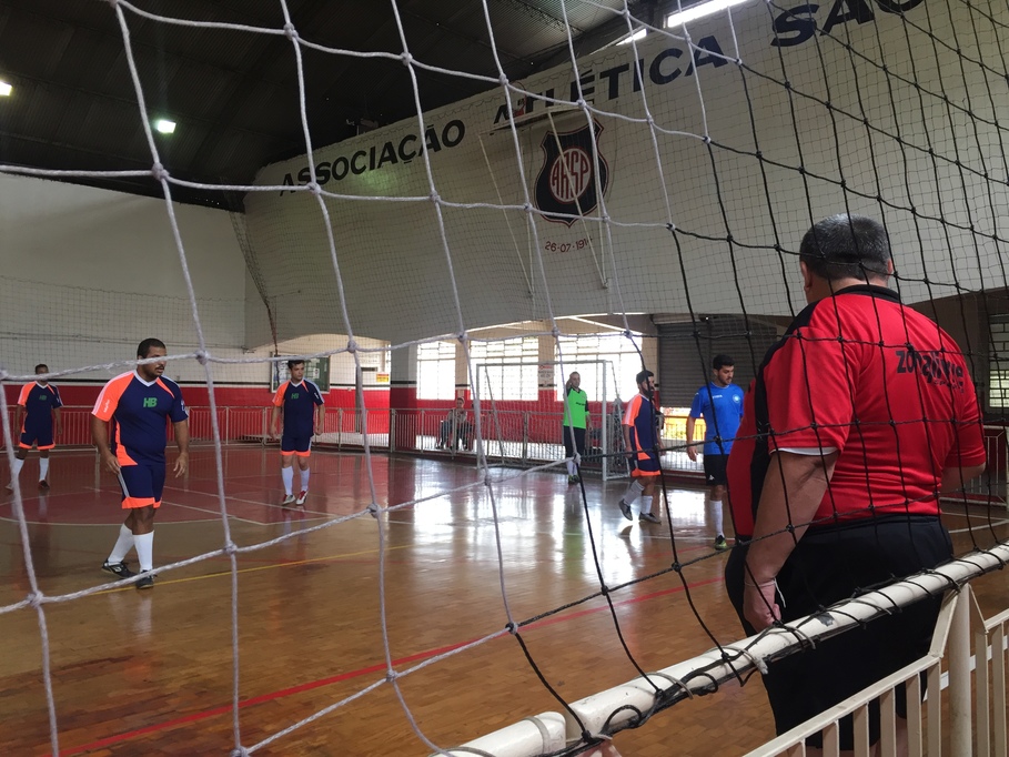 Na segunda fase do Campeonato de Futsal, times mostram equilbrio e estabilidade fsica e emocional