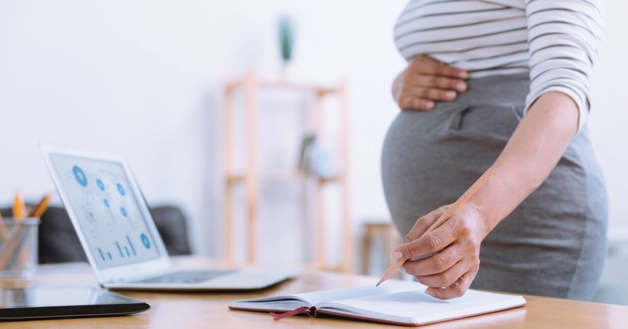 Empresas de TI se negam a ampliar licena-maternidade para 180 dias