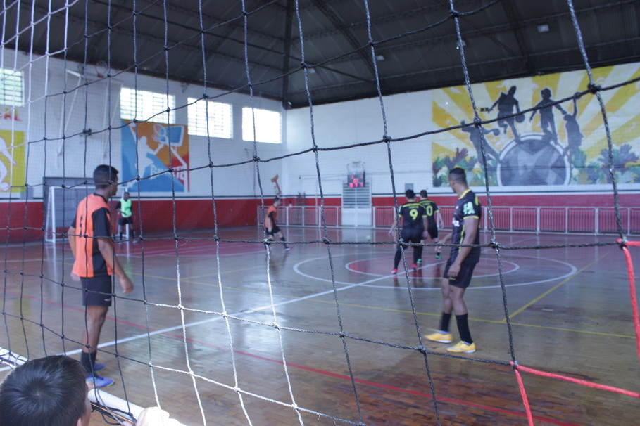 7ª rodada do Campeonato de Futsal segue com liderança do Brothericos, que marcou 11 gols