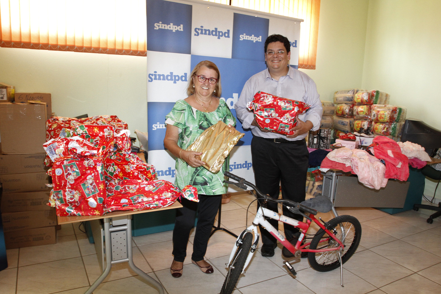 ONG Casa Mater recebe doações da regional do Sindpd em Araraquara