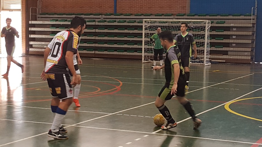 Estreia do Campeonato de Futsal é marcada por goleada em Araraquara