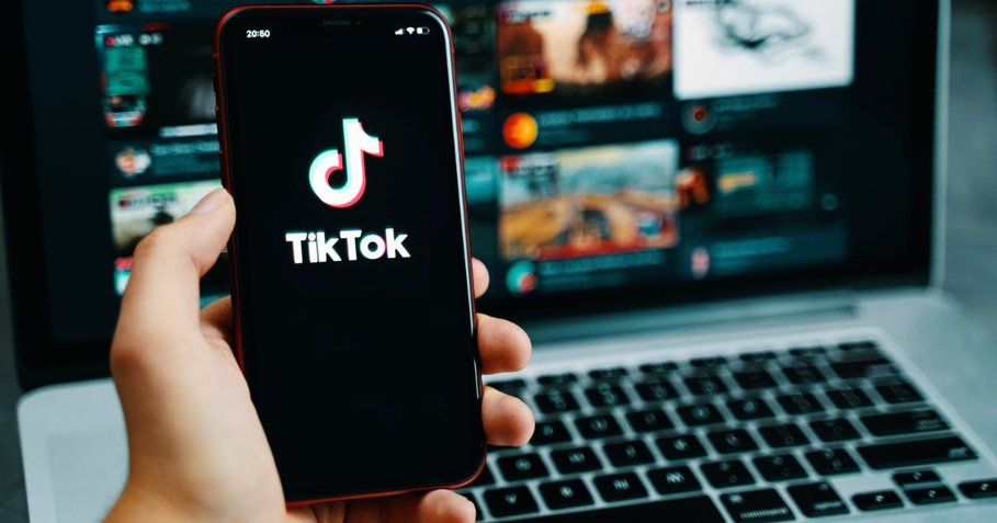 Em deciso indita, Justia condena TikTok por explorao de trabalho infantil; entenda