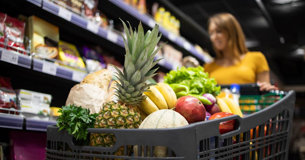 Supermercados propõem mudanças no vale-refeição para conter inflação dos alimentos