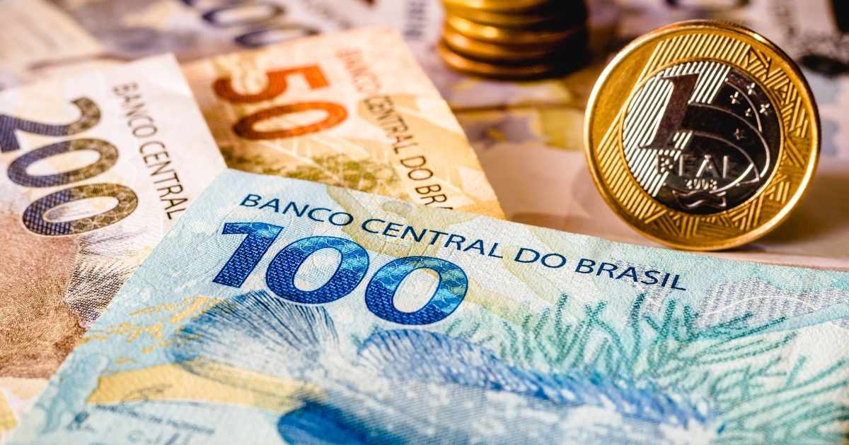 IR 2025 - A Receita Federal inicia os pagamentos das restituições do Imposto de Renda 2025 no dia 30 de maio.