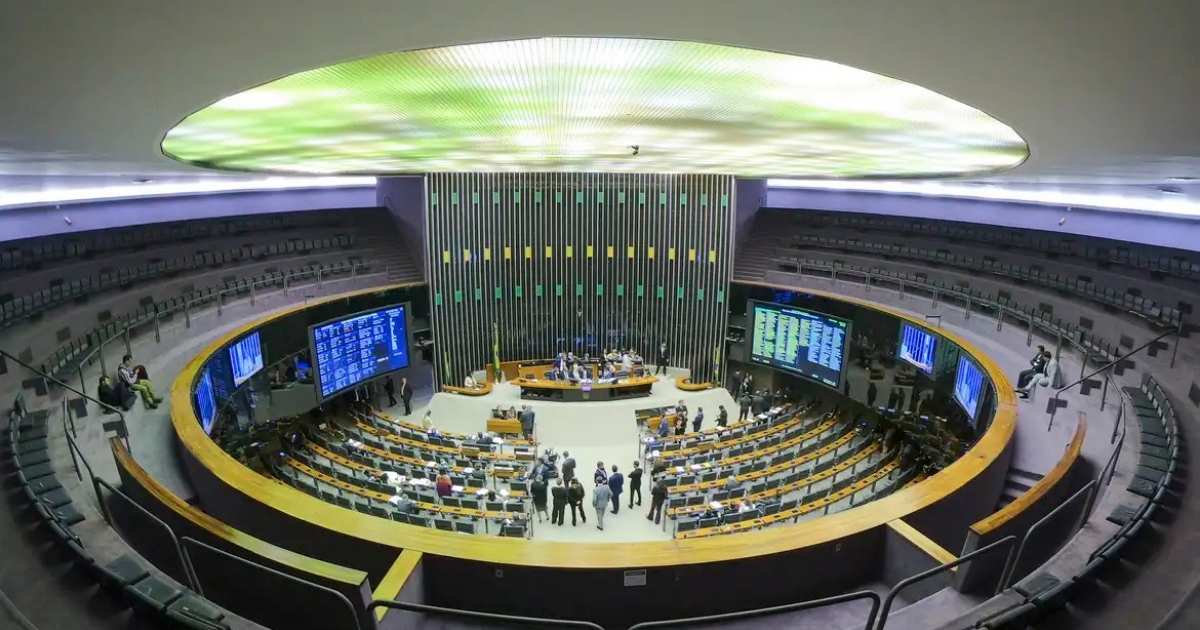 Regulamentação da IA - A ANPD concluiu a Tomada de Subsídios sobre o uso de Inteligência Artificial e o tratamento de dados pessoais.