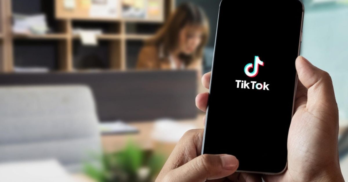 O TikTok, plataforma de origem chinesa, anunciou nesta quarta-feira (8) a chegada ao Brasil do TikTok Shop