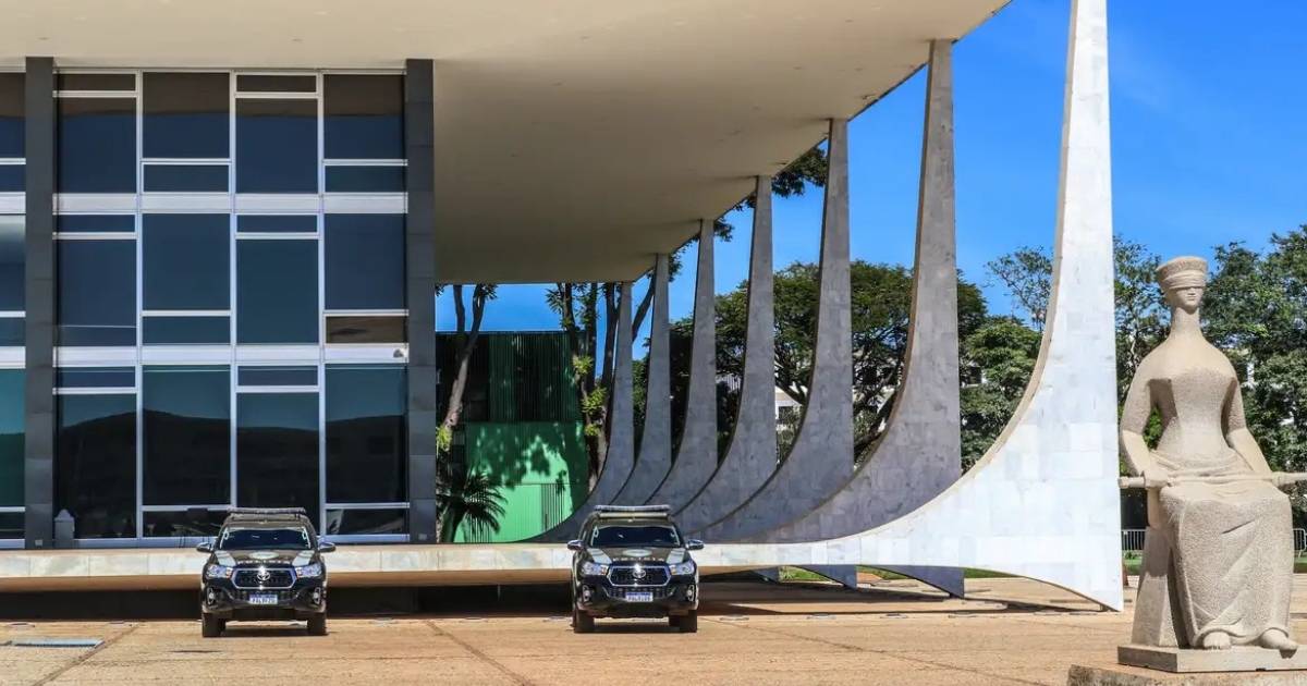 O STF definiu nesta quinta-feira (26) os parâmetros para responsabilização das redes sociais por publicações realizadas por seus usuários.