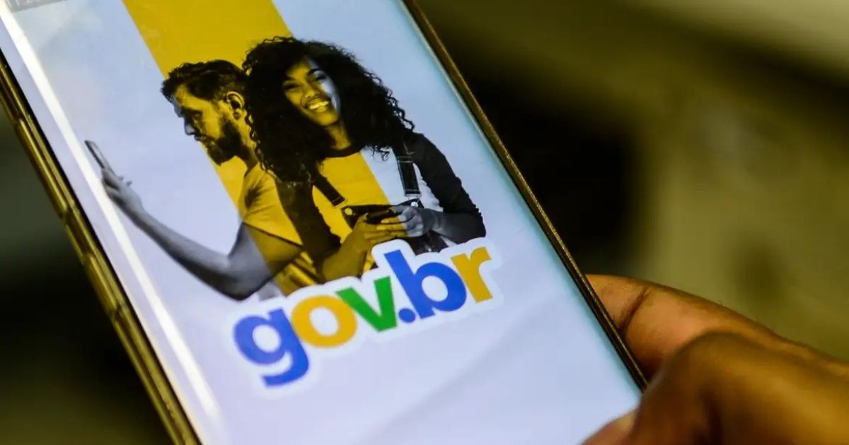 A conta gov.br, porta de entrada para serviços públicos digitais, é alvo constante de fraudadores devido à sua importância.