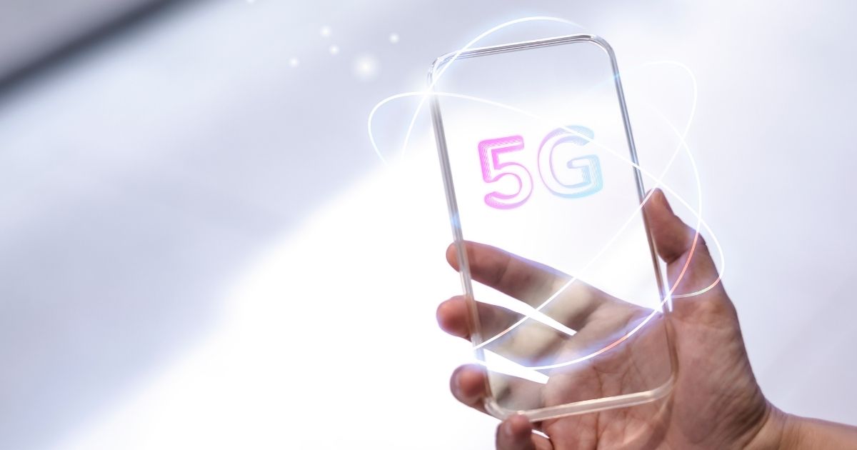 A tecnologia 5G chegou ao terceiro ano de operação no Brasil no domingo (6), consolidando sua presença em mais de mil cidades.