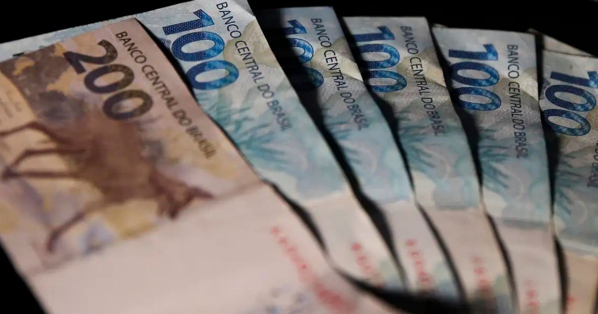 Trabalhadores que tinham saldo no FGTS em 31 de dezembro de 2024 vão receber em julho os valores referentes à divisão de lucros do fundo.