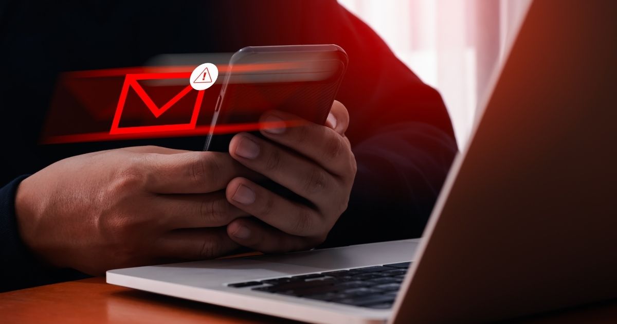 Cibercriminosos pagam para usar anúncios do Google e enviar emails com golpes de phishing, tentando roubar dados de usuários.