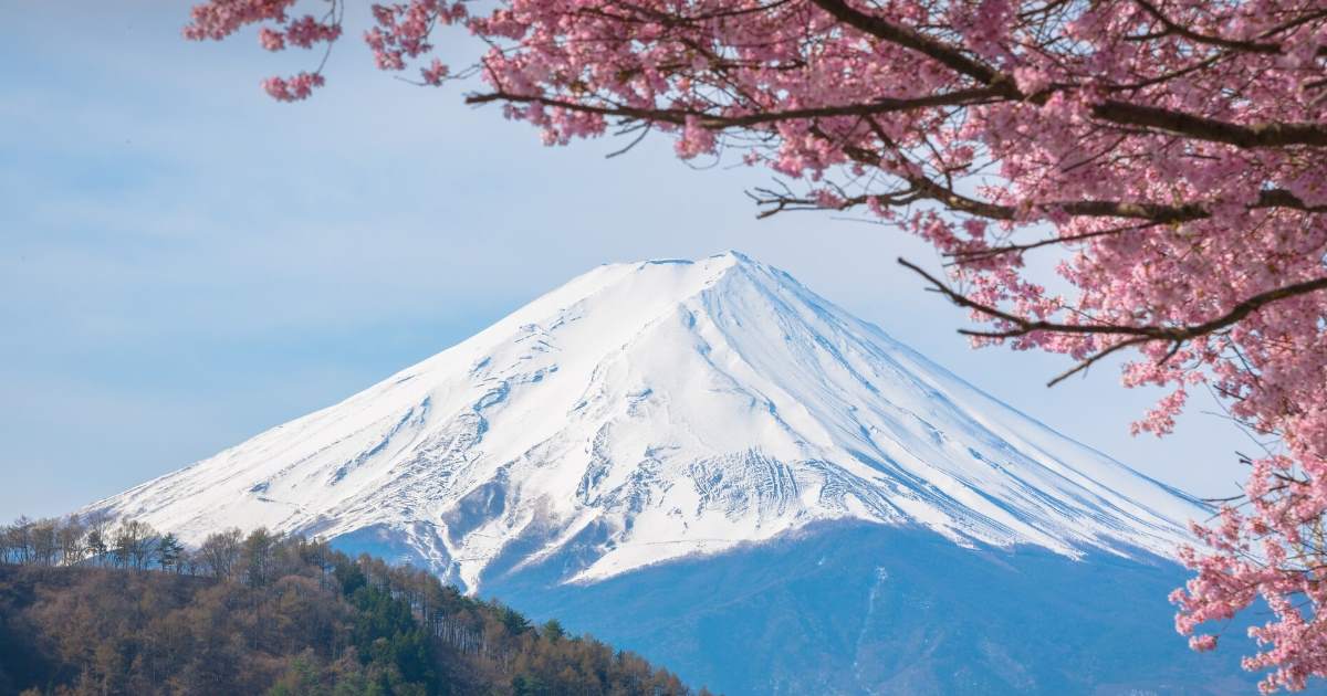 O governo do Japão apresentou um vídeo gerado por IA que ilustra os possíveis impactos de uma erupção do Monte Fuji.