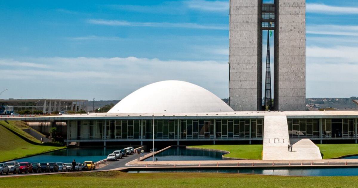 O Senado Federal aprovou o Projeto de Lei 2628/2022, que estabelece normas de proteção a crianças e adolescentes no ambiente digital.