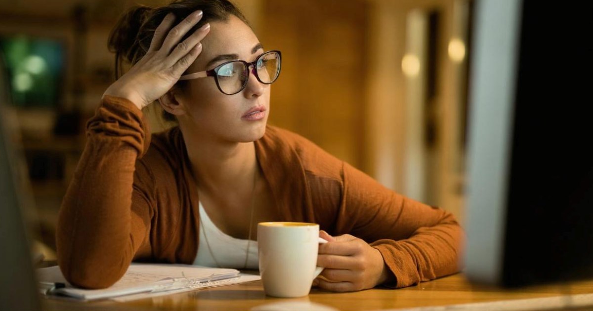 Sentir-se desmotivado e sem propósito no trabalho pode ser sinal de boreout, um tipo de esgotamento que surge pela falta de desafios e estímulo.