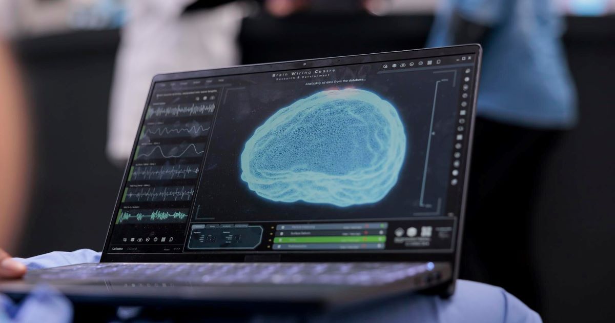 Monitor cerebral desenvolvido no Brasil foi incluído pelo Fórum Econômico Mundial na lista de tecnologias pioneiras de 2025.