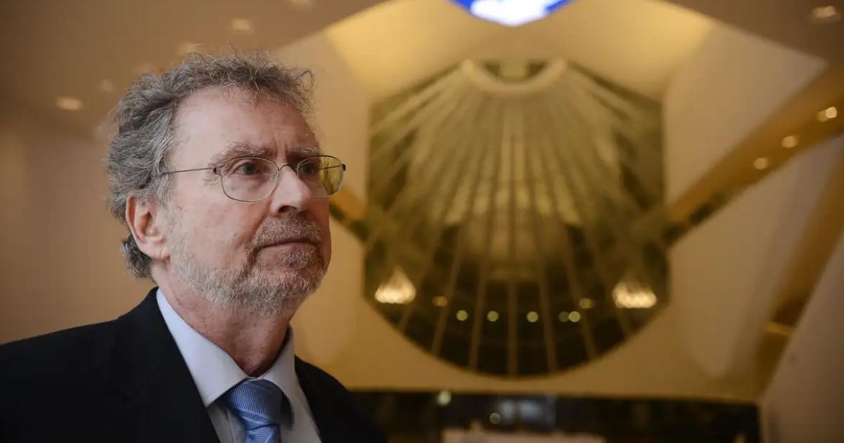 O físico brasileiro Luiz Davidovich, professor emérito da UFRJ, foi anunciado como o vencedor do Prêmio TWAS Apex 2025.