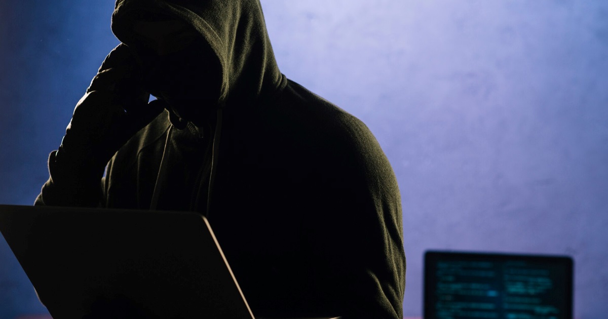 Um golpe digital tem circulado com o tema “CPF irregular”. A estratégia golpista é enviar e-mails que aparentam ser comunicados oficiais