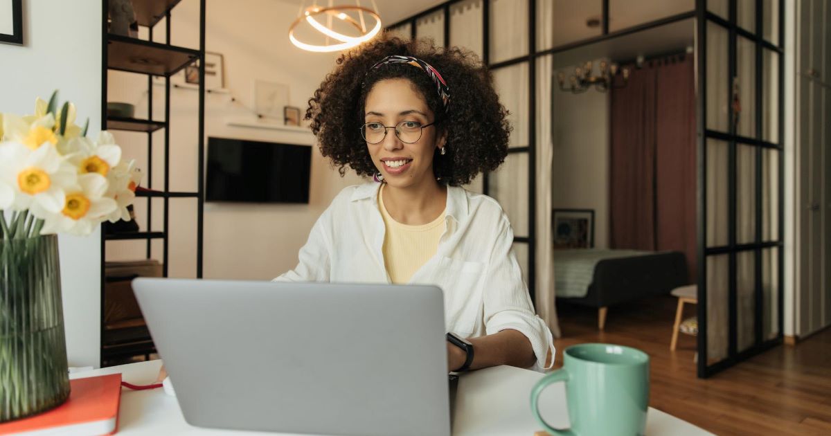 O home office, que ganhou força nos últimos anos, consolidou-se como oportunidade de crescimento para profissionais qualificados.