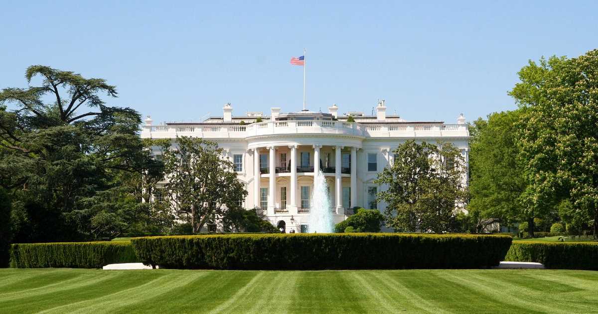 O presidente dos EUA receberá nesta quinta-feira mais de 20 líderes de tecnologia e negócios para um jantar no Rose Garden da Casa Branca.