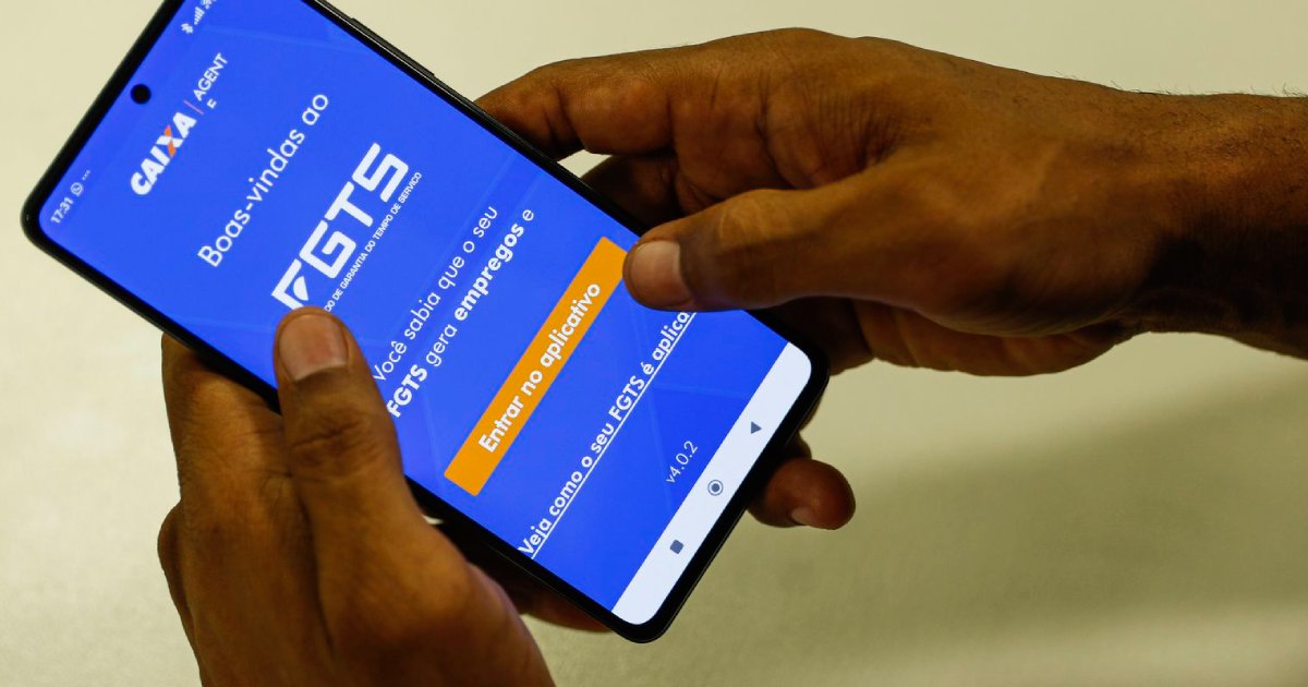 Milhões de brasileiros com carteira assinada têm descoberto que o depósito do FGTS não está sendo realizado.