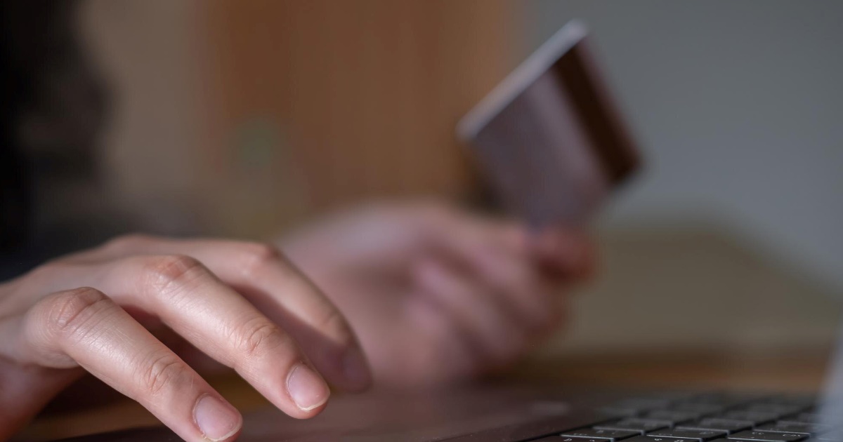 As tentativas de fraude no comércio eletrônico brasileiro movimentaram, em média, 60% mais dinheiro que as transações legítimas no primeiro semestre de 2024.