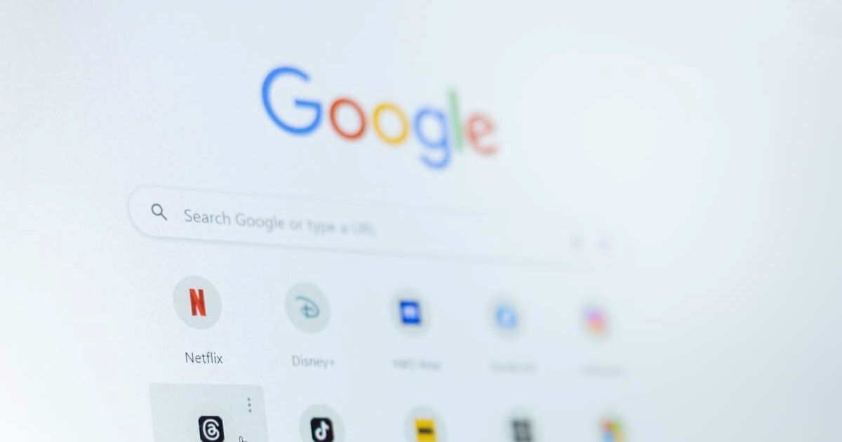 Segundo a empresa, a atualização pretende tornar mais nítida a diferença entre conteúdos pagos e orgânicos, além de aprimorar a experiência de navegação.