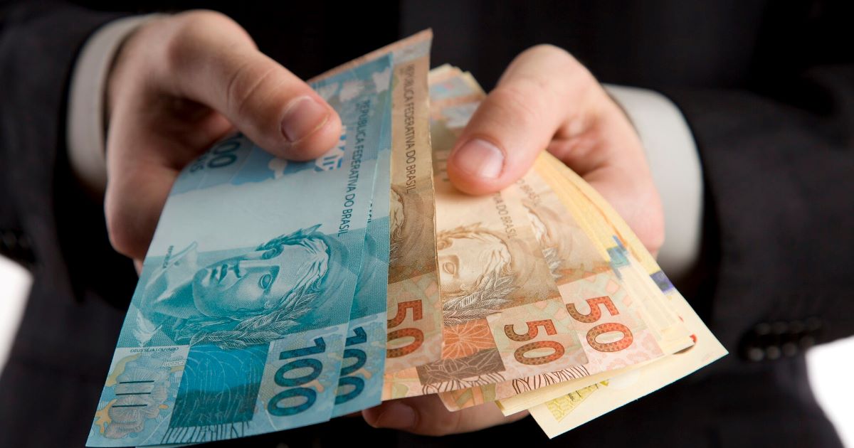 O governo federal vai disponibilizar um lote adicional do abono salarial PIS/Pasep a partir desta quarta-feira (15).