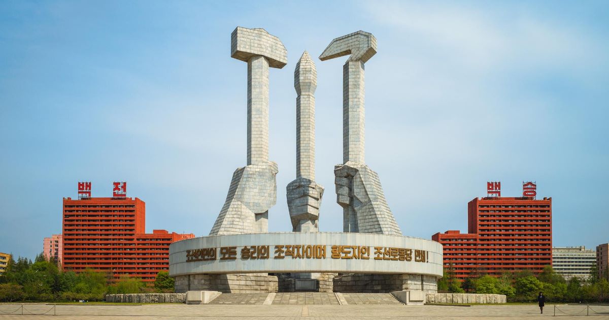 Segundo análise da Elliptic, hackers ligados ao governo da Coreia do Norte já captaram mais de US$ 2 bilhões em criptomoedas apenas em 2025.