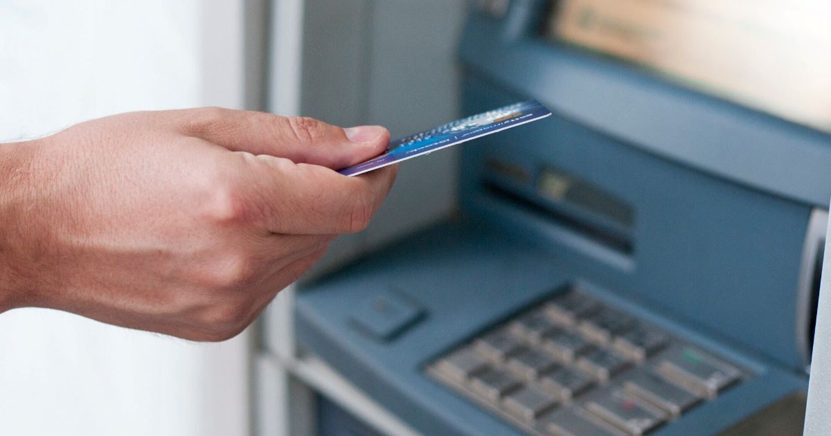 As novas normas, que entram em vigor já em 1º de novembro, estabelecem limites para quantidade de operações.