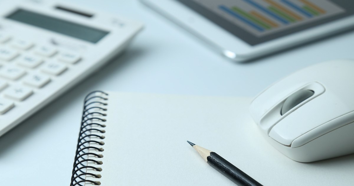 Nenhum desconto incide sobre a primeira parcela do 13º, por isso ela é sempre maior que a segunda; entenda as regras.