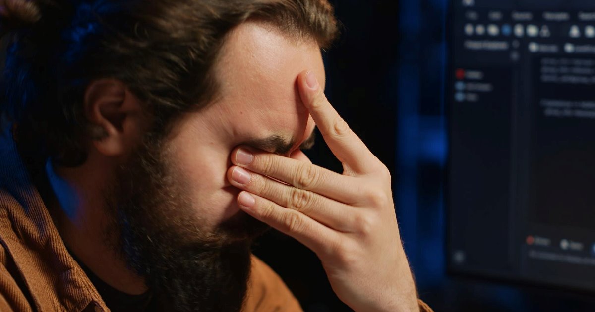 De acordo com o levantamento, os trabalhadores perdem, em média, 1,3 dia por mês lidando com falhas comuns de TI.