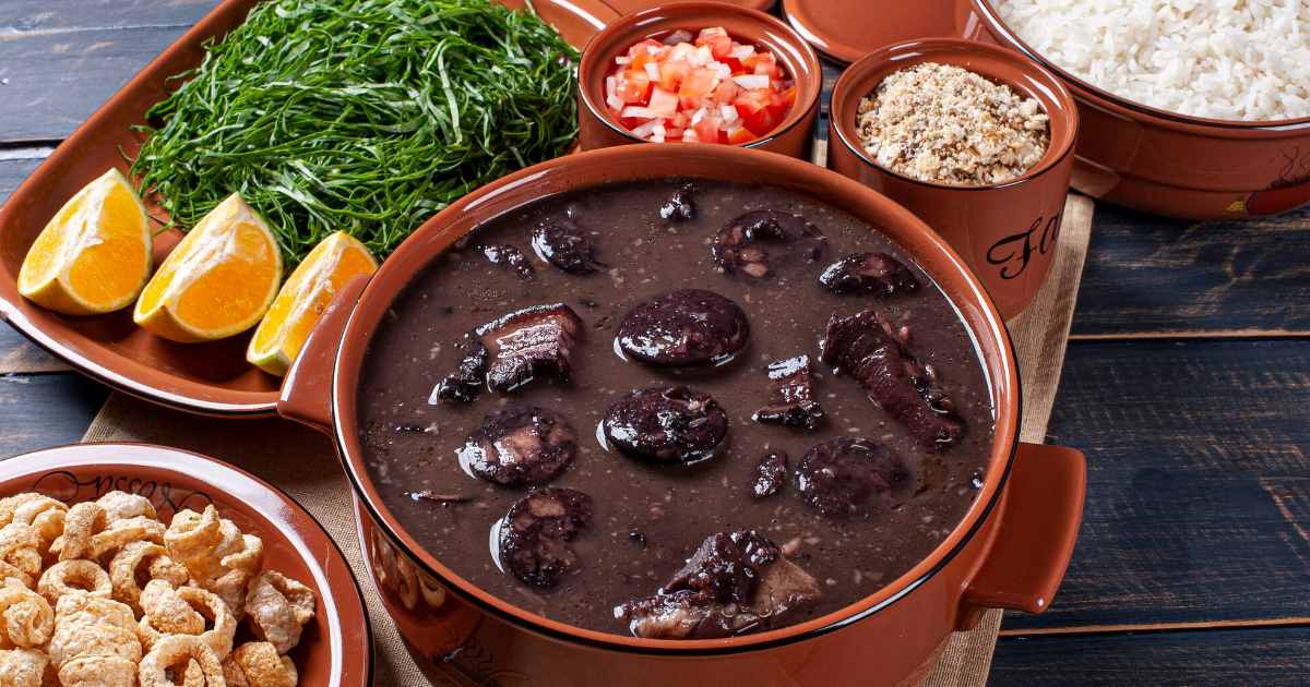 O governo federal deve publicar um decreto que muda as regras do mercado de vale-refeição (VR) e vale-alimentação (VA).