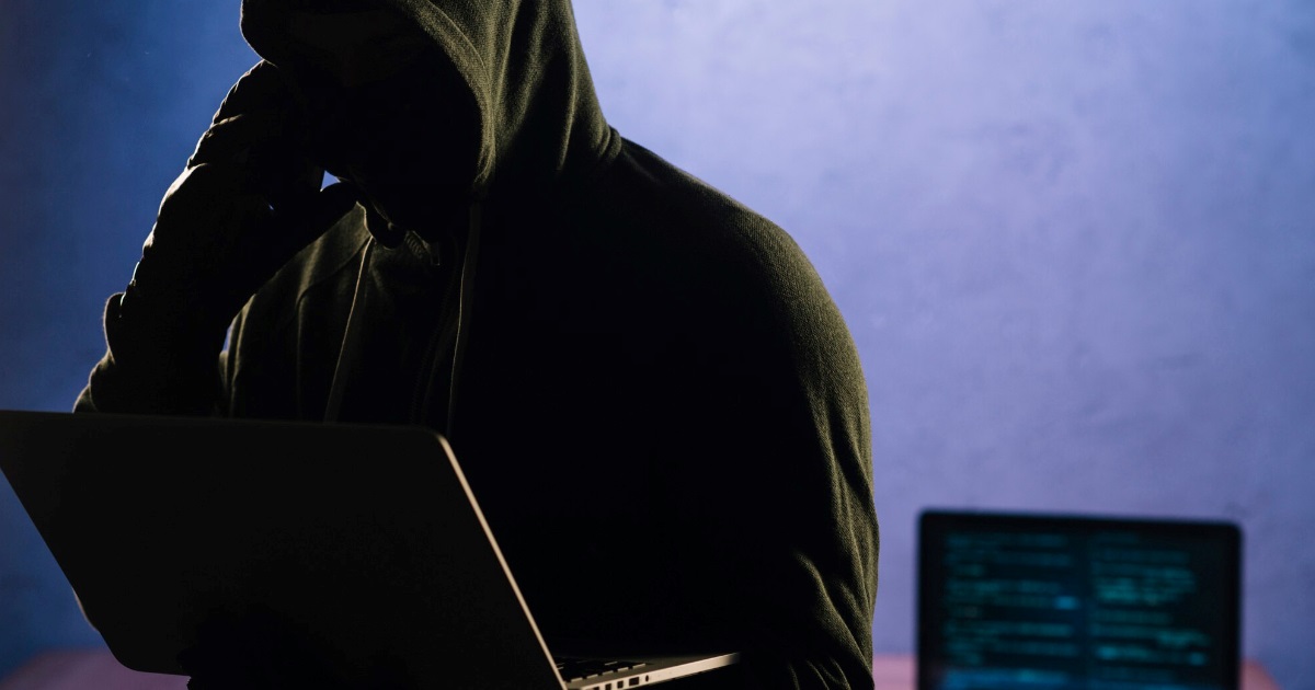 A PF deflagrou uma operação para apurar crimes de apologia ao nazismo, práticas racistas e a criação de imagens manipuladas.