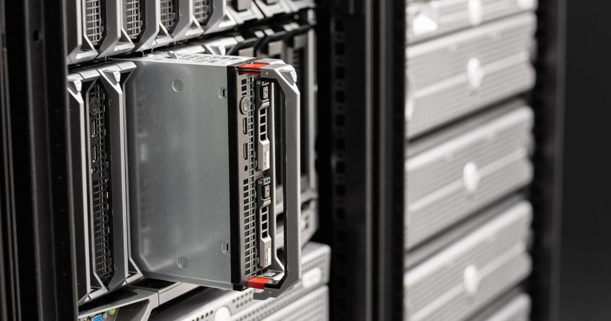 A Dataprev iniciou o processo de desligamento do último mainframe ainda em operação nos sistemas do INSS.