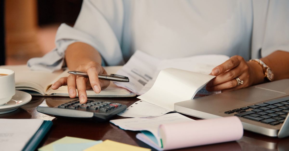 A iniciativa permite a regularização de pendências fiscais com descontos que podem chegar a 100% sobre juros.