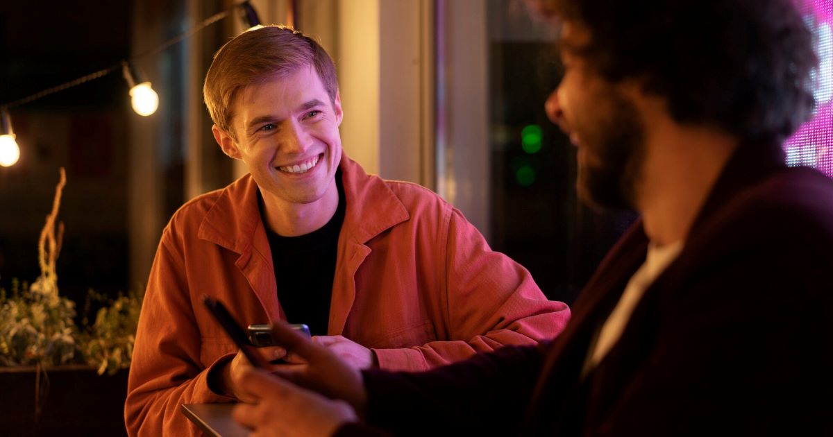 Pesquisadores identificam que termos característicos da inteligência artificial (IA) estão passando para a vida fora das telas.