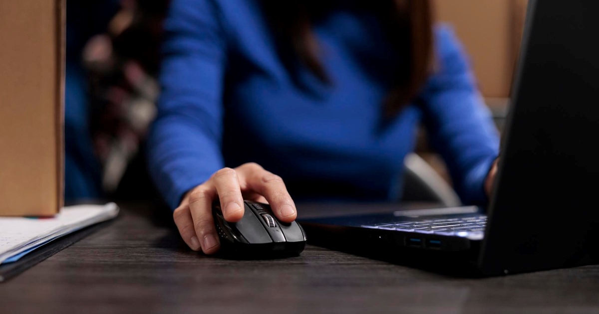 O LinkedIn virou alvo de uma ofensiva criminosa que utiliza os comentários da própria plataforma como vetor para a propagação de malware.