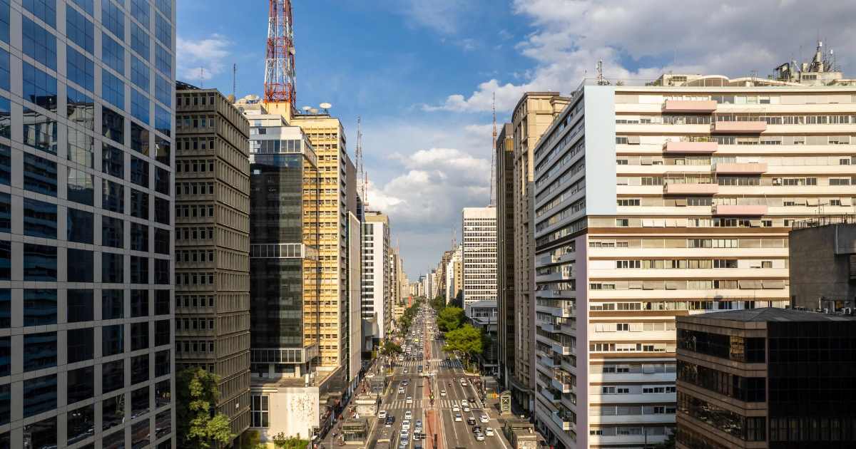 Central de golpes - Ação identificou estrutura criminosa que funcionava em prédio comercial e empregava cerca de 100 pessoas.