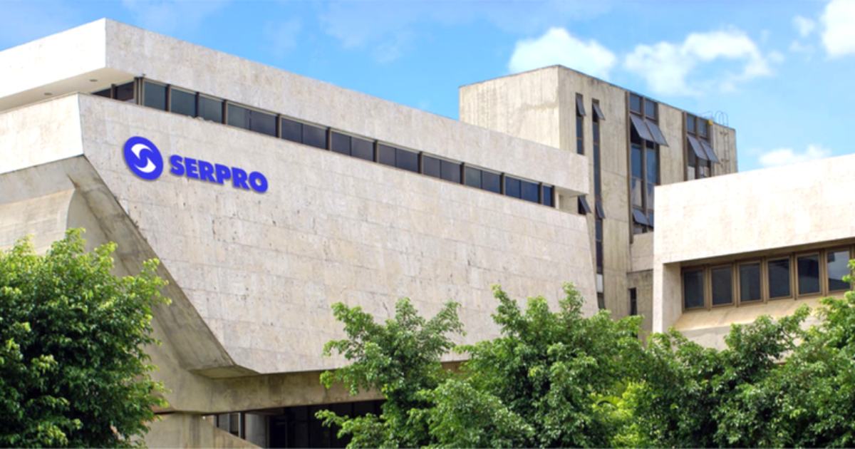 De acordo com as projeções, a receita bruta deve atingir R$ 5,2 bilhões em 2025, o que representa alta de 15,6% em relação ao ano anterior.