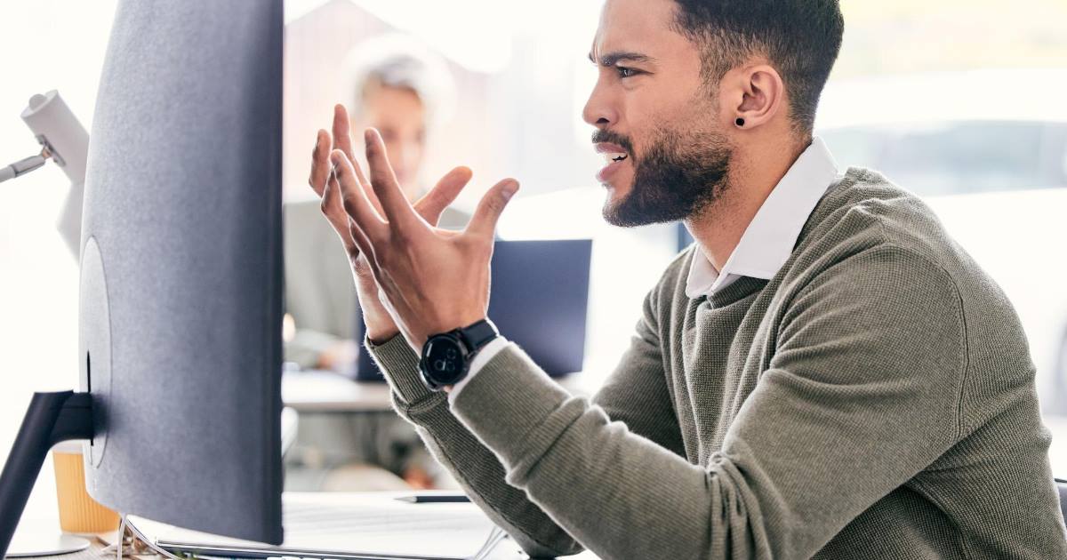 Estudo indica que mais de 80% das empresas não observaram melhora na produtividade nem mudanças significativas após adoção da IA.