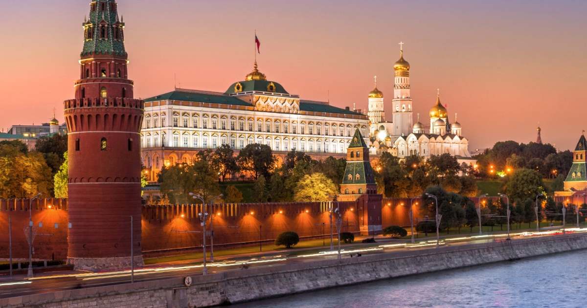 O Kremlin confirmou a medida e afirmou que “a decisão foi de fato tomada e implementada” devido à recusa da Meta em cumprir a lei russa.