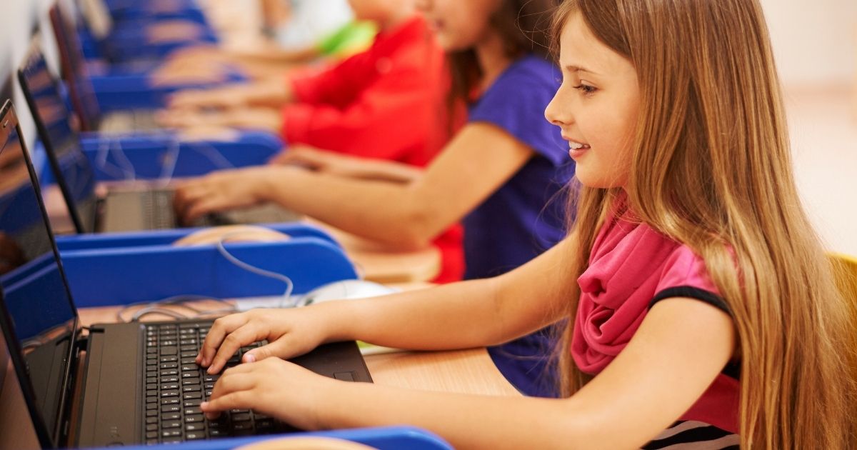 brasil-99-mi-escolas-publicas-conectadas-internet