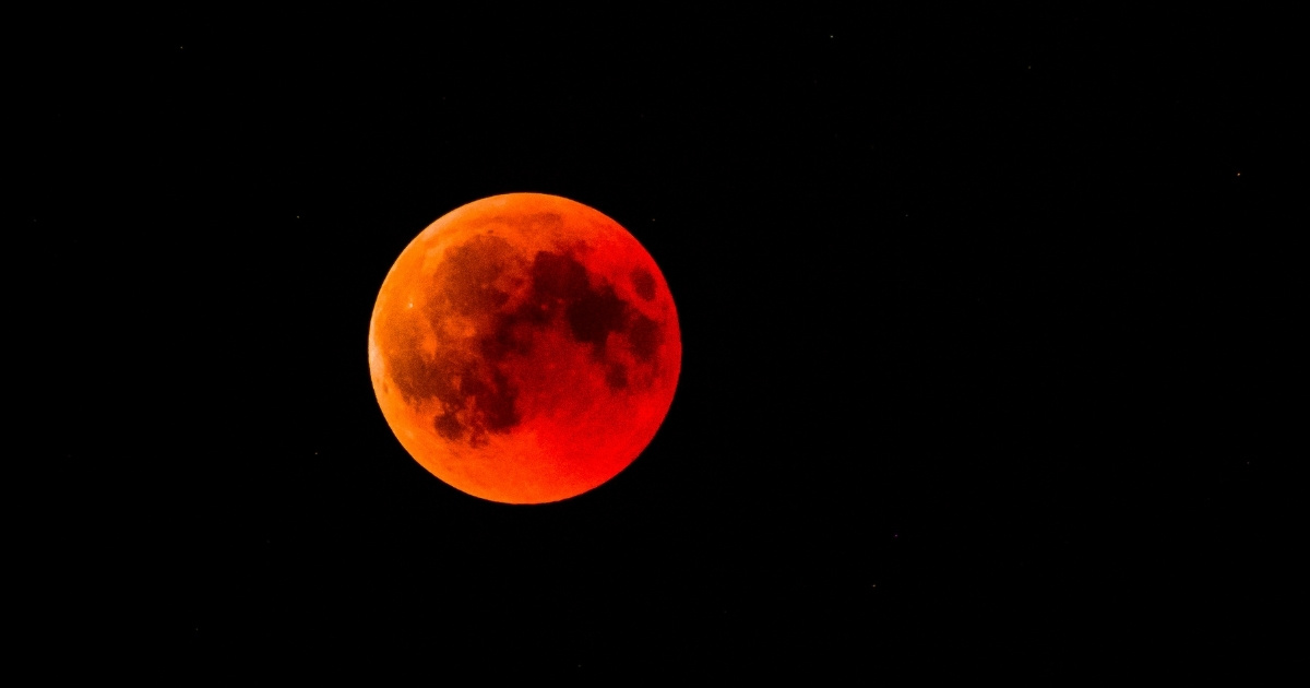 lua-de-sangue-brasil-entenda