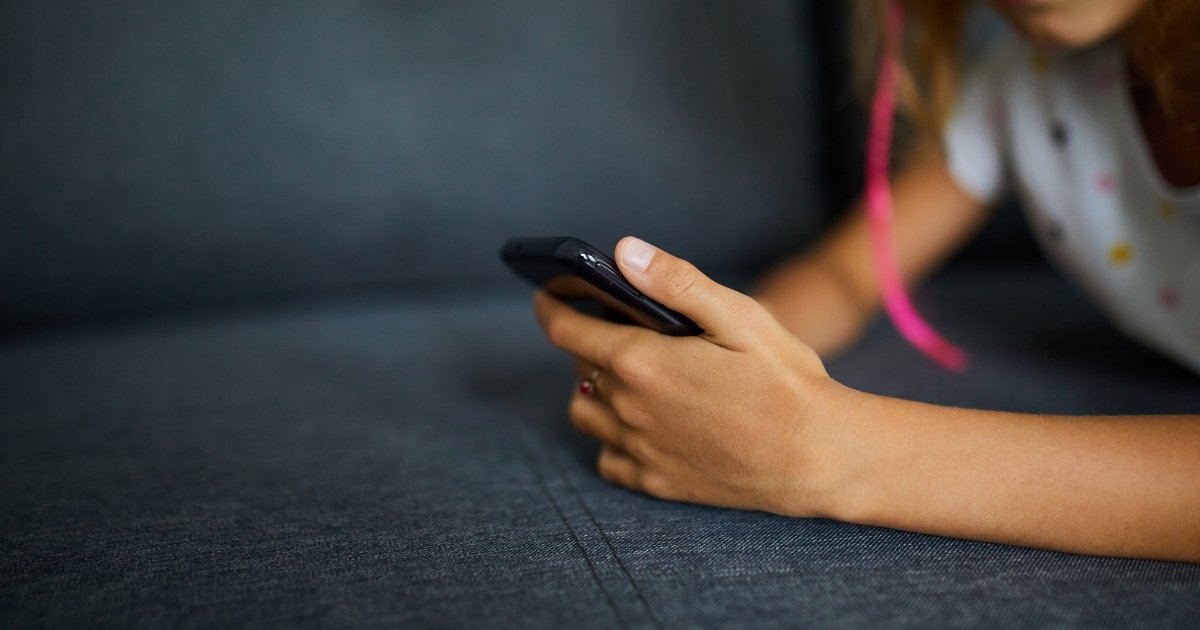 meta-condenada-expor-criancas-a-riscos