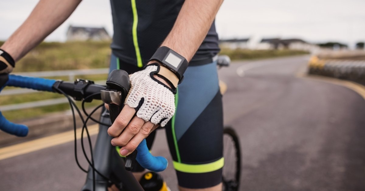 traje-ciclismo-inteligente-protege-desempenho