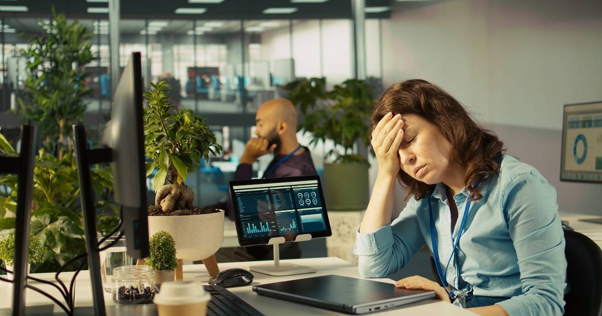 ti-entre-10-setores-maior-risco-de-burnout-brasil