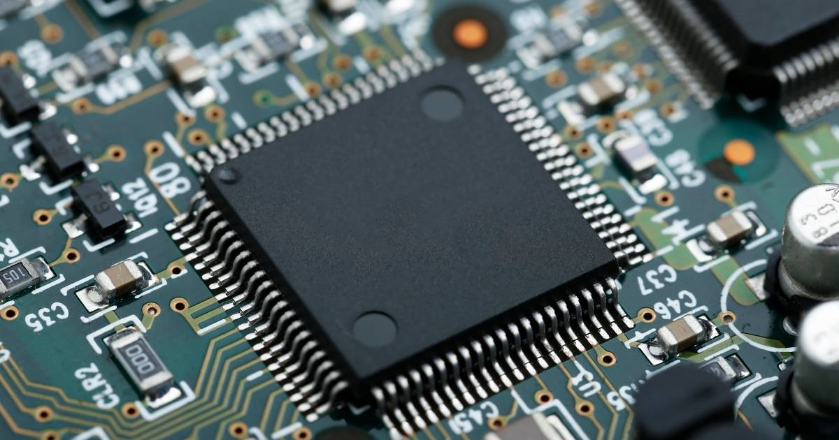 As novas exigências também facilitam a identificação da origem de um semicondutor (Foto: Reprodução/Magnific)