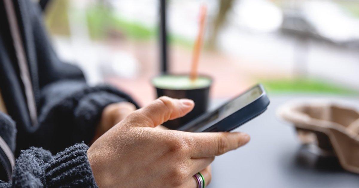uso-prolongado-do-celular-impactos